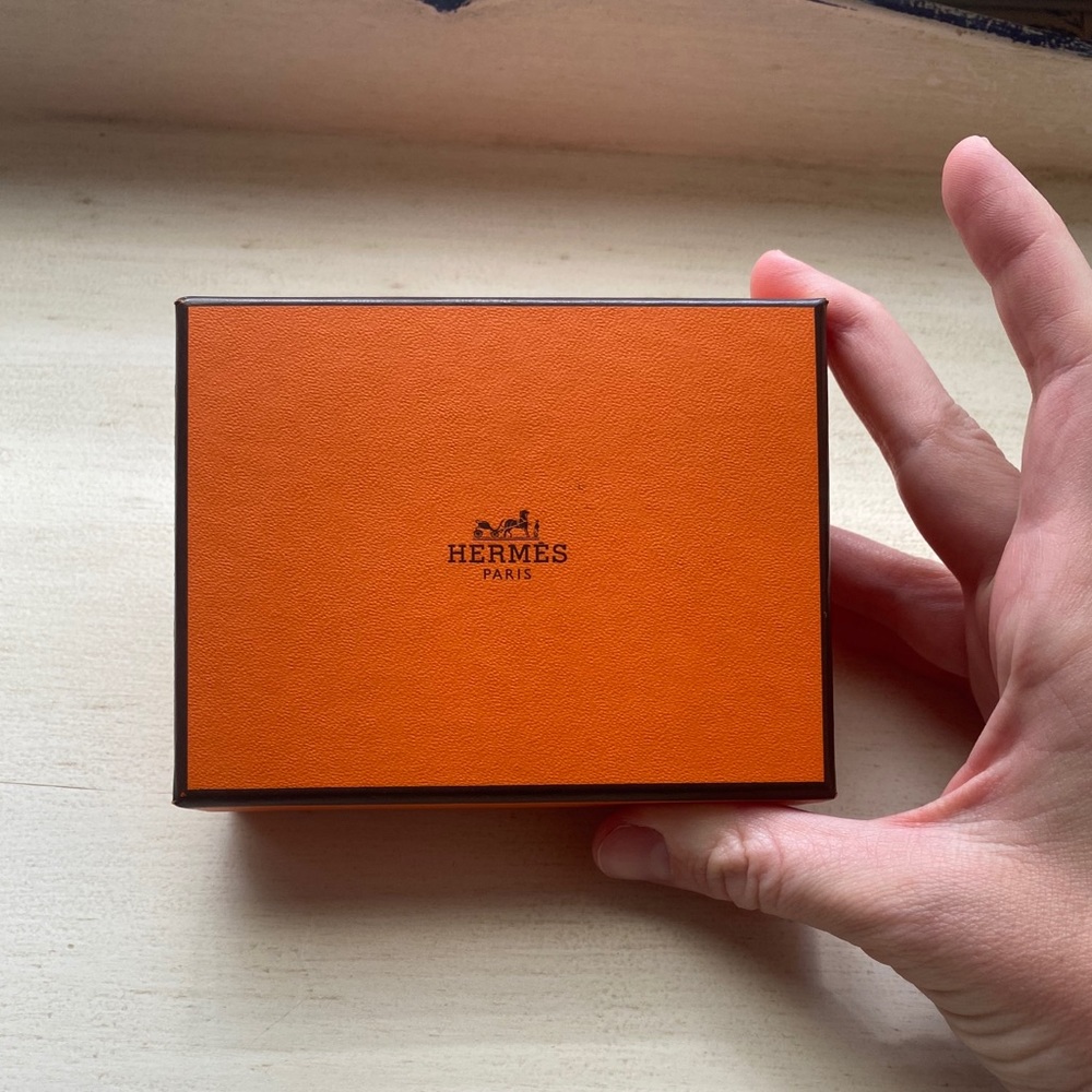 Hermes box with ribbon
